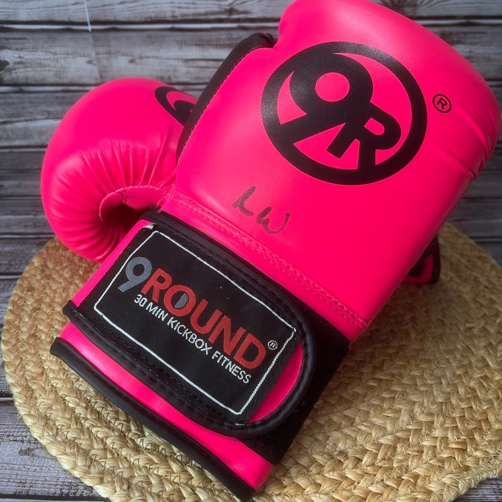 9 Round Boxing Gloves Pink Fitness Training Speed Bag Work Barbie Kickboxing